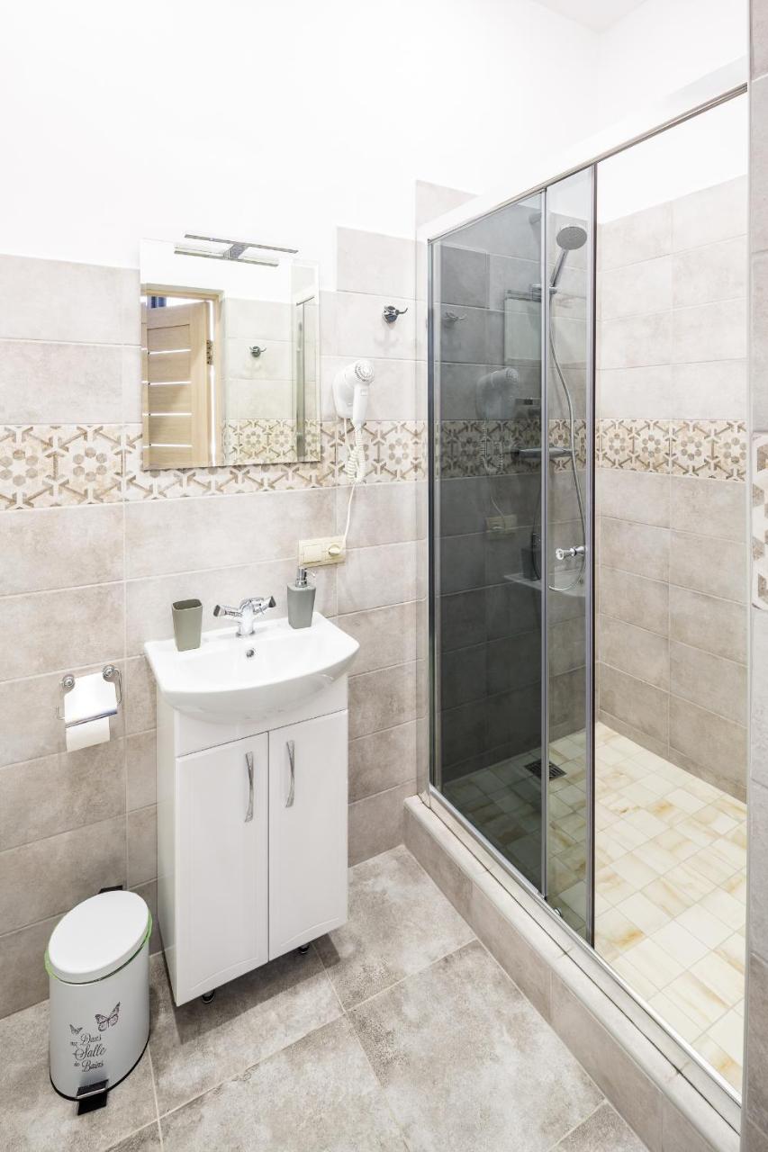 #1 Apartment Lviv Kültér fotó